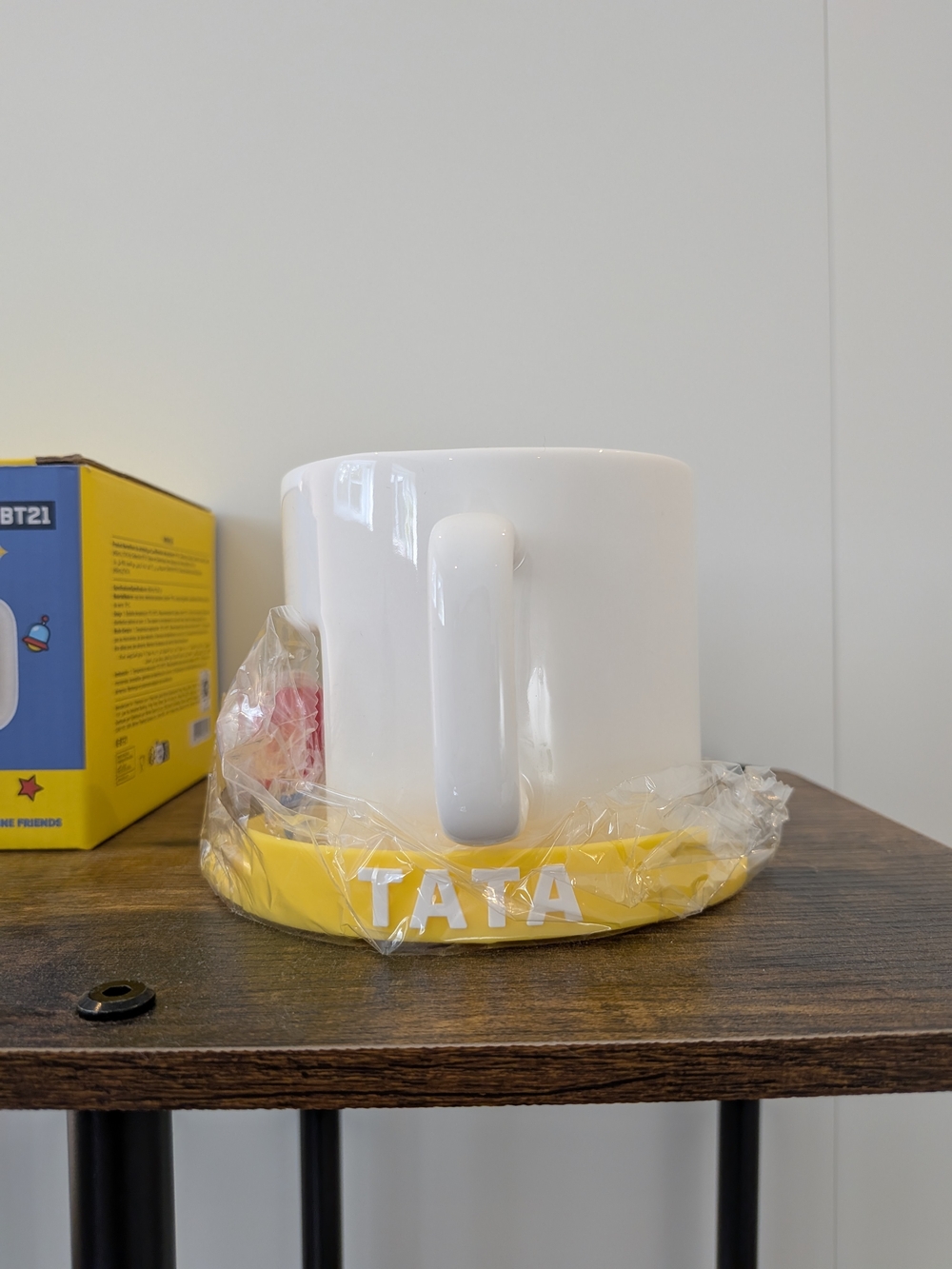 MINISO BT21 Tata Ceramic Mug - White and Yellow (NEW IN BOX) - Picture 3 of 9